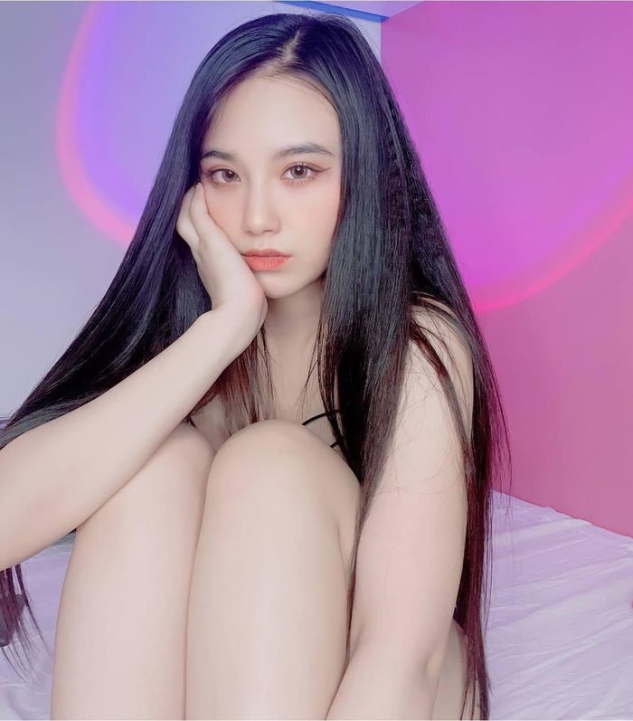 Một số hình ảnh sexy của Linh Miu 9